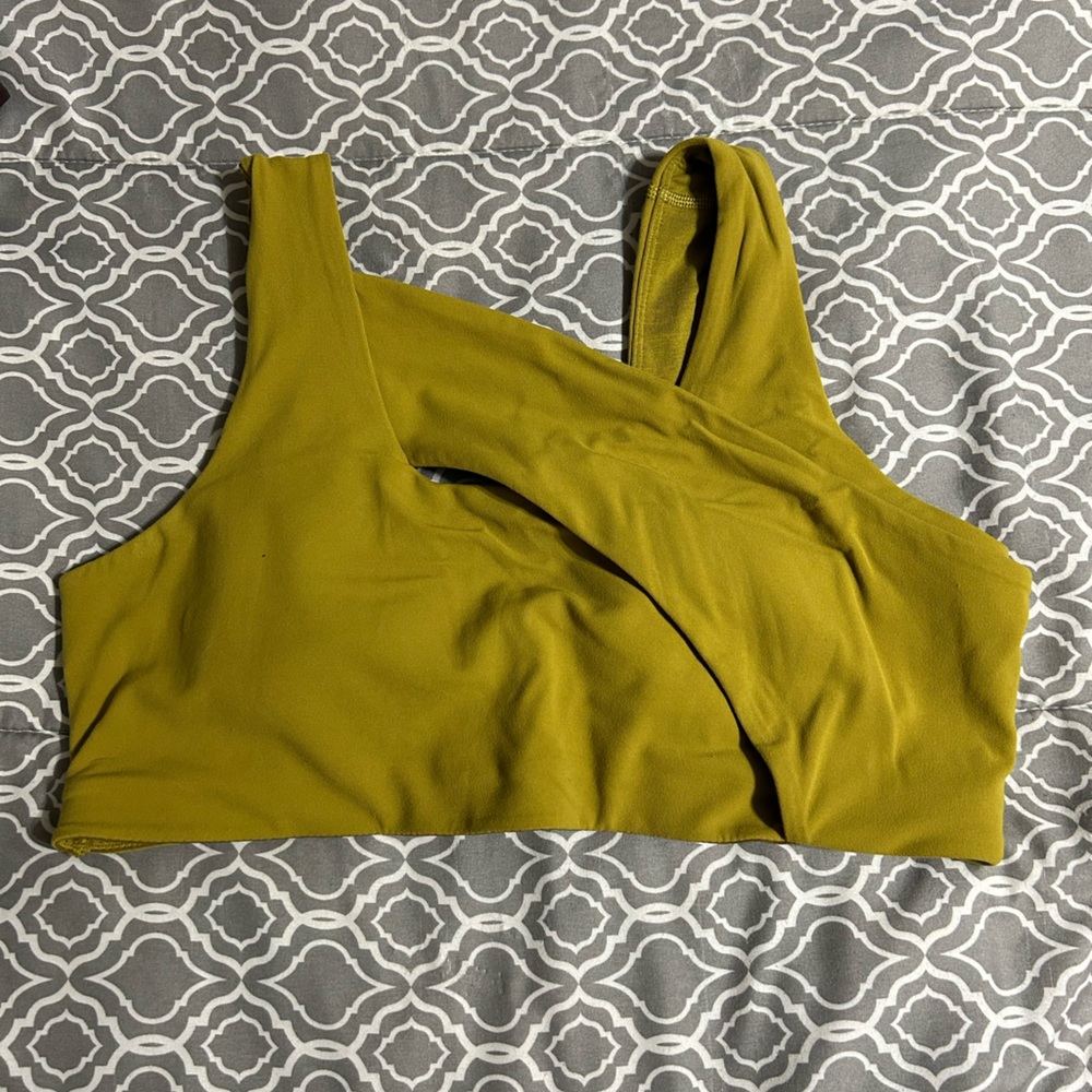 Lululemon bra